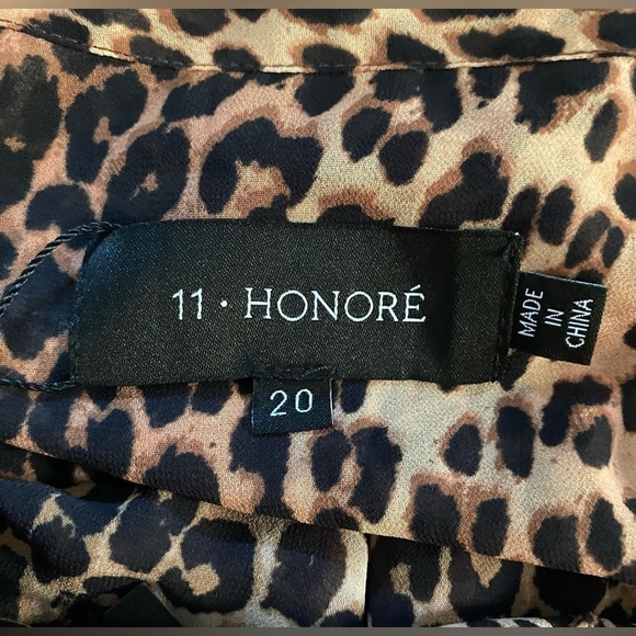 NEW w/TAGS 11 HONORÉ Animal Print Tie Neck Tunic Long Sleeves Plus Size 20 - Picture 2 of 8
